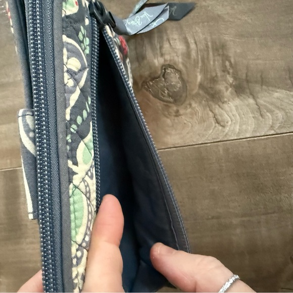 Vera Bradley Nomadic Floral Iconic RFID Turnlock Clutch Wallet‎ Quilted Large - Picture 5 of 11